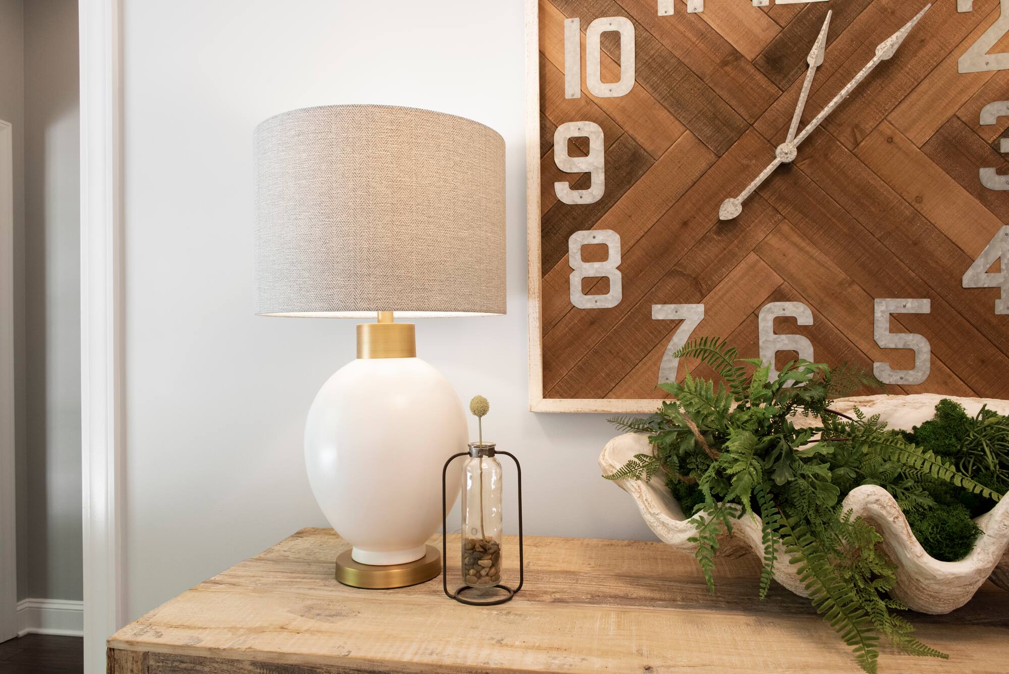 Hello Honey® 8.5" Clear Glass Vase in Black Metal Stand